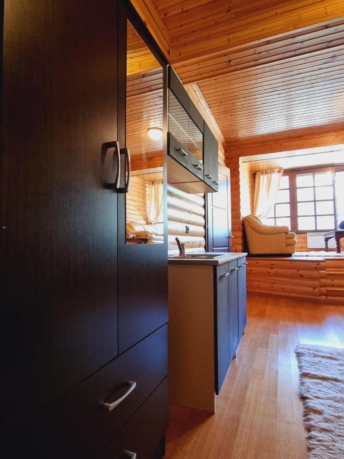 "Nest" The Wooden Suite By Ski Alure เอปตาโลฟอส ภายนอก รูปภาพ